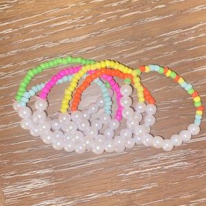 COPY - 6 piece pearl bracelet set